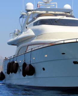 Crewed Yachts Charter contact